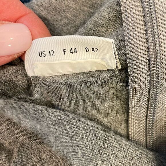 Akris Punto Gray Viscose Long Sleeve Mock Turtleneck Top Sz. 12 - Picture 6 of 10